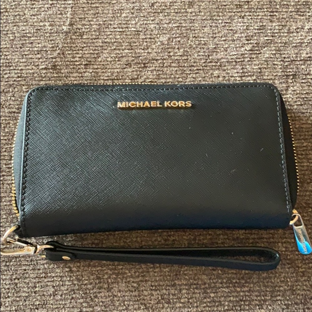 Black Michael Kors Wristlet